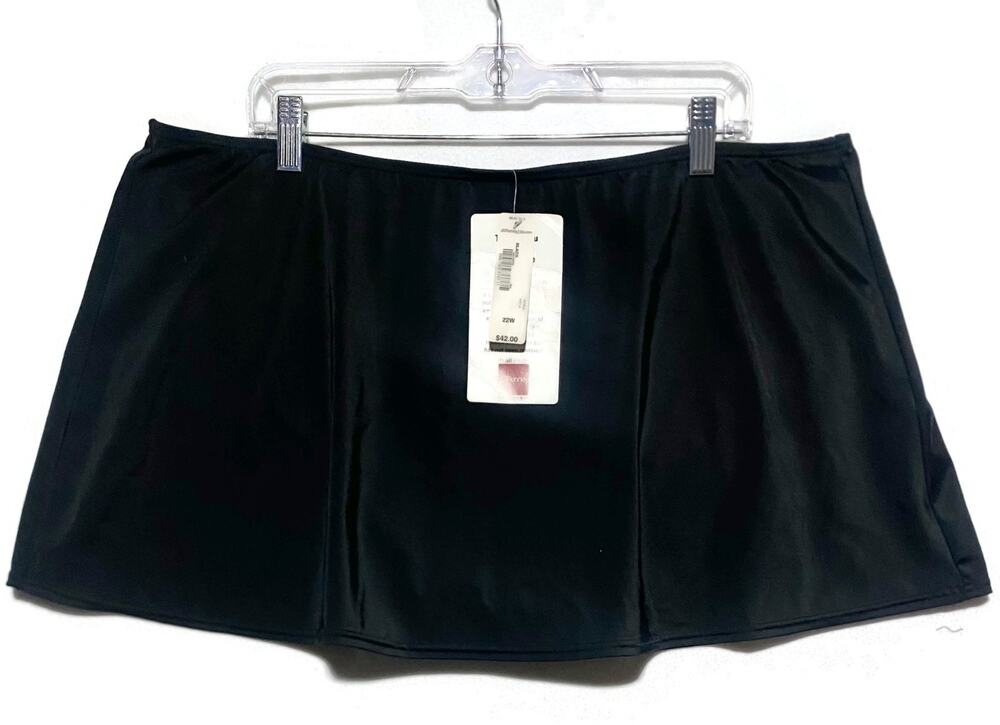 St. John's Bay Women's Swim Shorts Size 22W Black Built-In Brief New With Tag